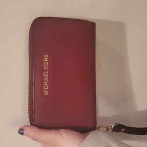 Michael Kors Wristlet Maroon